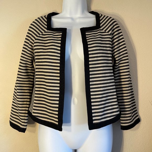 Banana Republic Sweaters - Banana Republic knit cardigan or jacket, Silver Dollar, black cream 3/4 sleeve 6